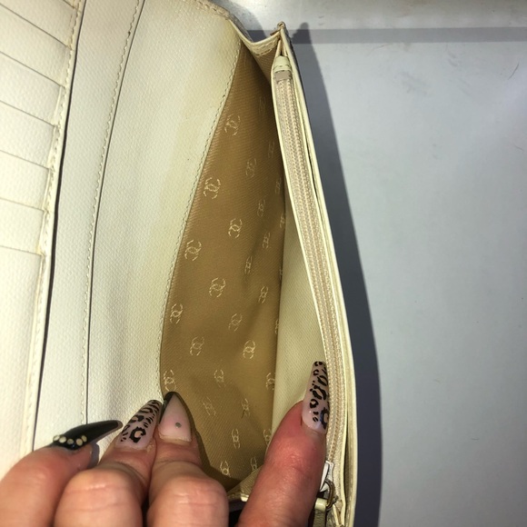 Excellent Condition! Chanel CoCo Button Flap Bifold Long Wallet Caviar Leather - Picture 7 of 14